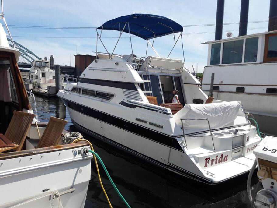 Yacht Stay Providence Marina Dış mekan fotoğraf