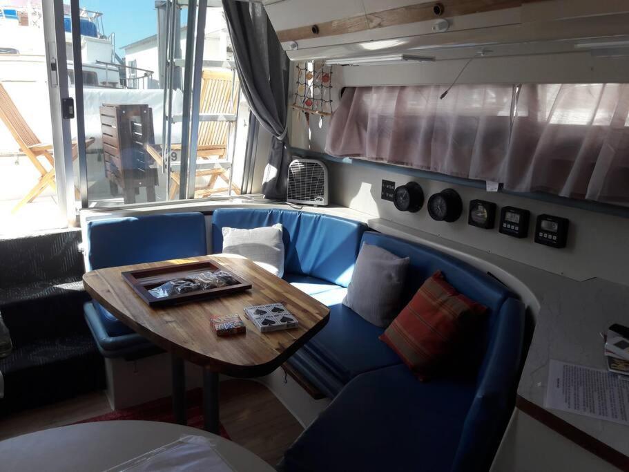 Yacht Stay Providence Marina Dış mekan fotoğraf